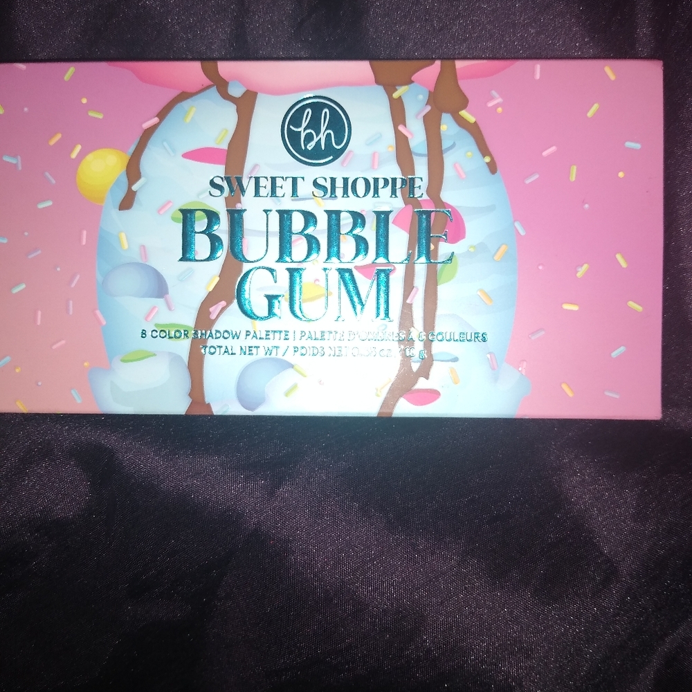 Bh cosmetics eyeshadow palette